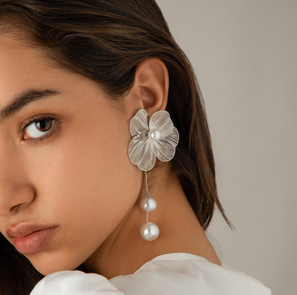 Ginkgo™ Metallic Leaf Earrings